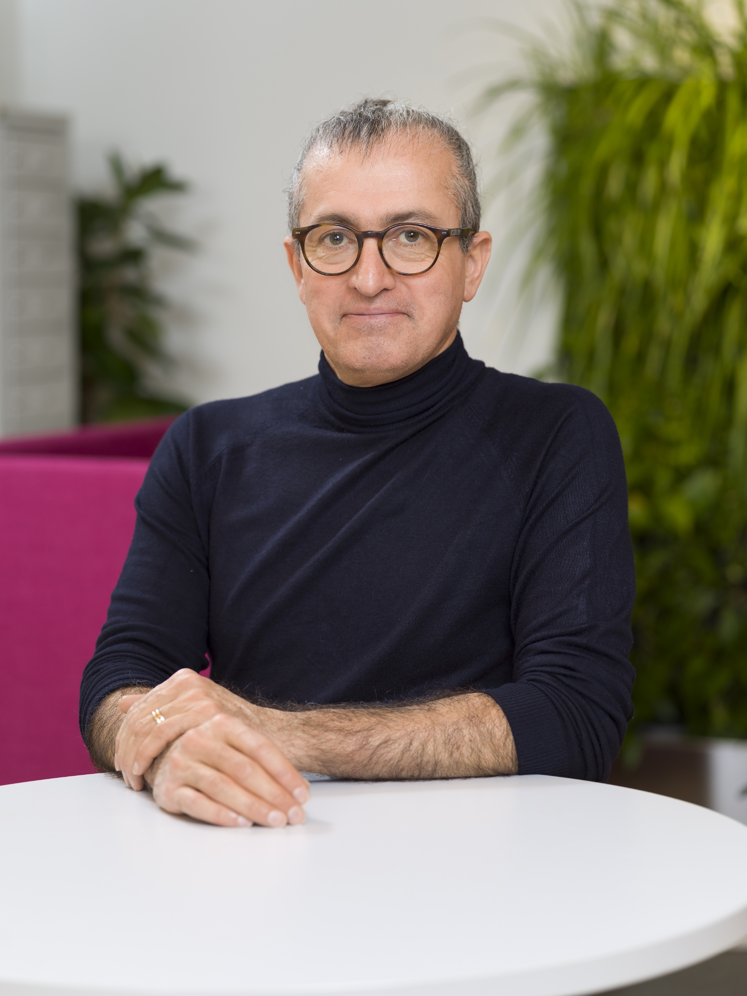Siamak Zohari